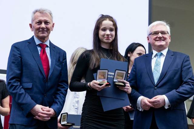 Zdjęcie Wiktoria Bisaga - Sportowiec Małopolski 2023 (2)805f89fb-7c25-4448-b506-5f461511cc70.jpg w galerii Wiktoria Bisaga Sportowcem Roku 2023 Małopolski!